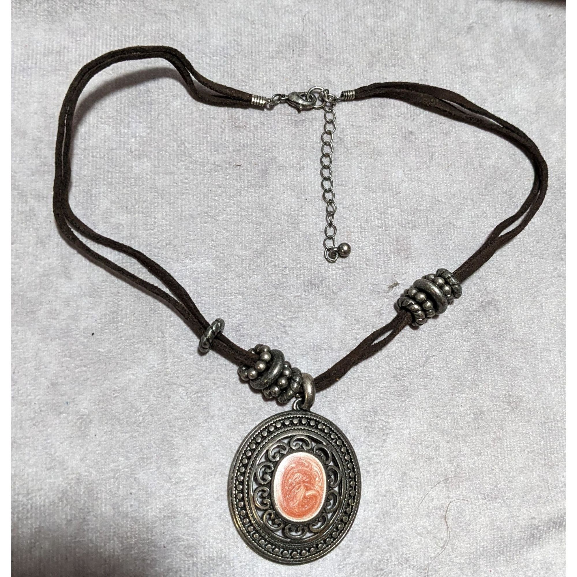 Other Victorian Style Enamel Medallion Necklace Size ONE SIZE - 8 Thumbnail