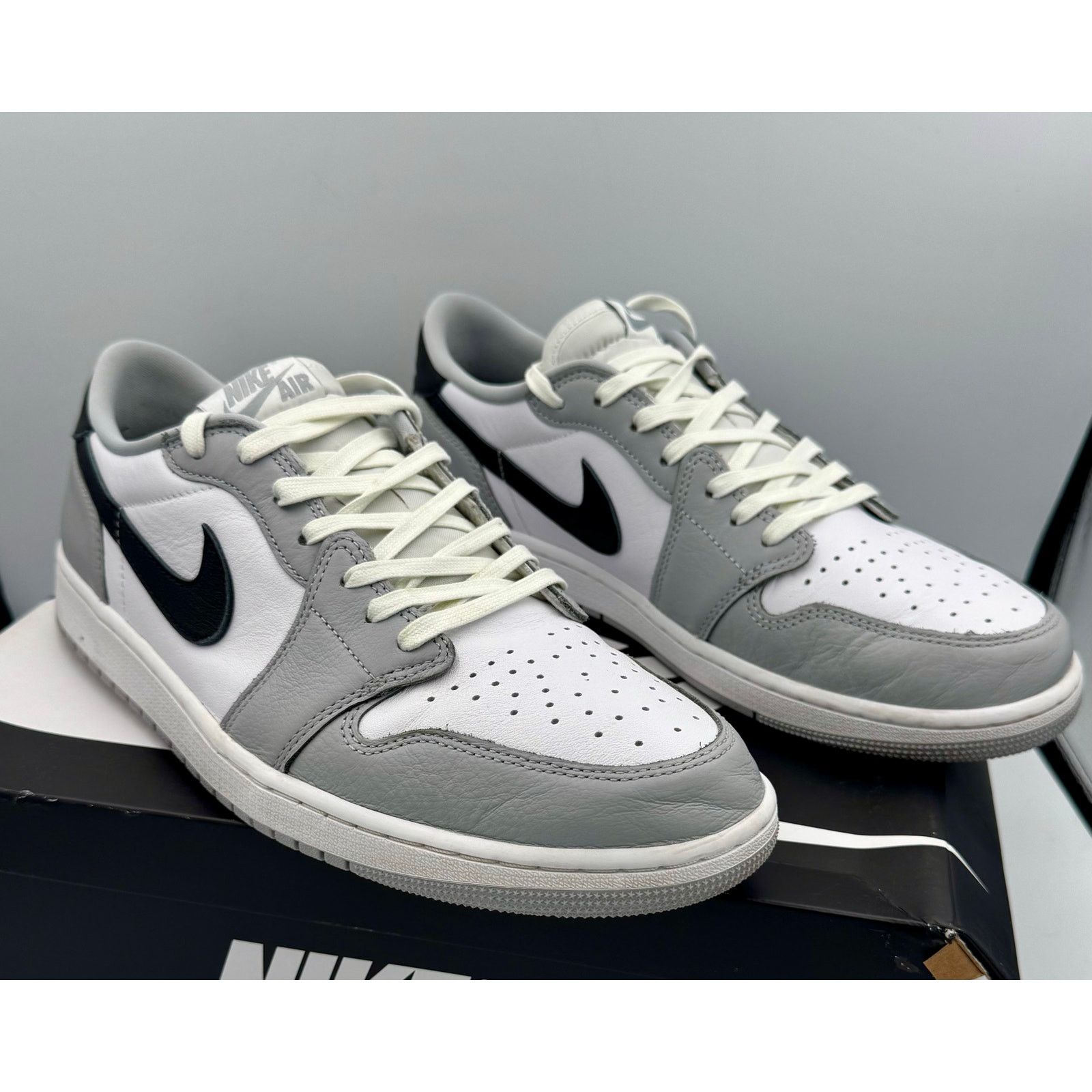 Nike Jordan 1 Retro Low OG Barons Sz13 CZ7090-110 Size US 13 / EU 46 - 10 Thumbnail