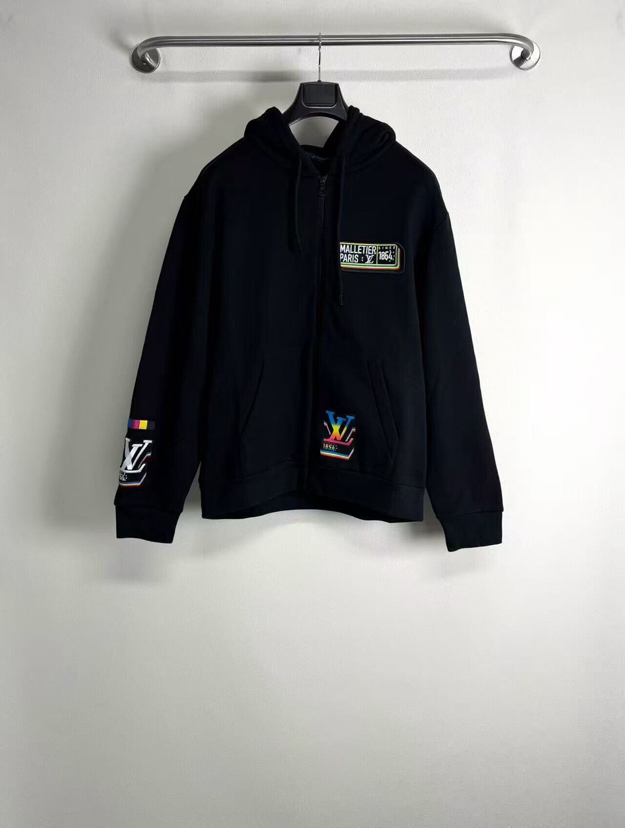 Louis Vuitton louis vuitton graffiti zip-up hoodie Size US XL / EU 56 / 4 - 1 Thumbnail