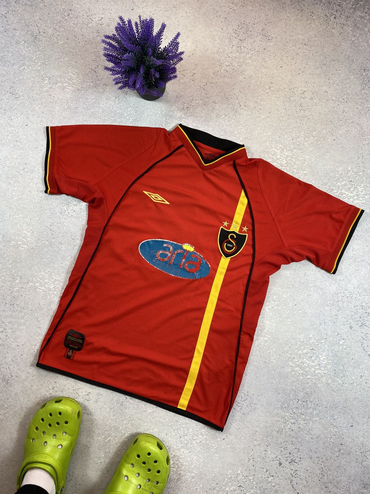 Umbro × Vintage Vintage Umbro Galatasaray 2002-2003 Soccer Jersey Emre #9 Size US S / EU 44-46 / 1 - 5 Thumbnail