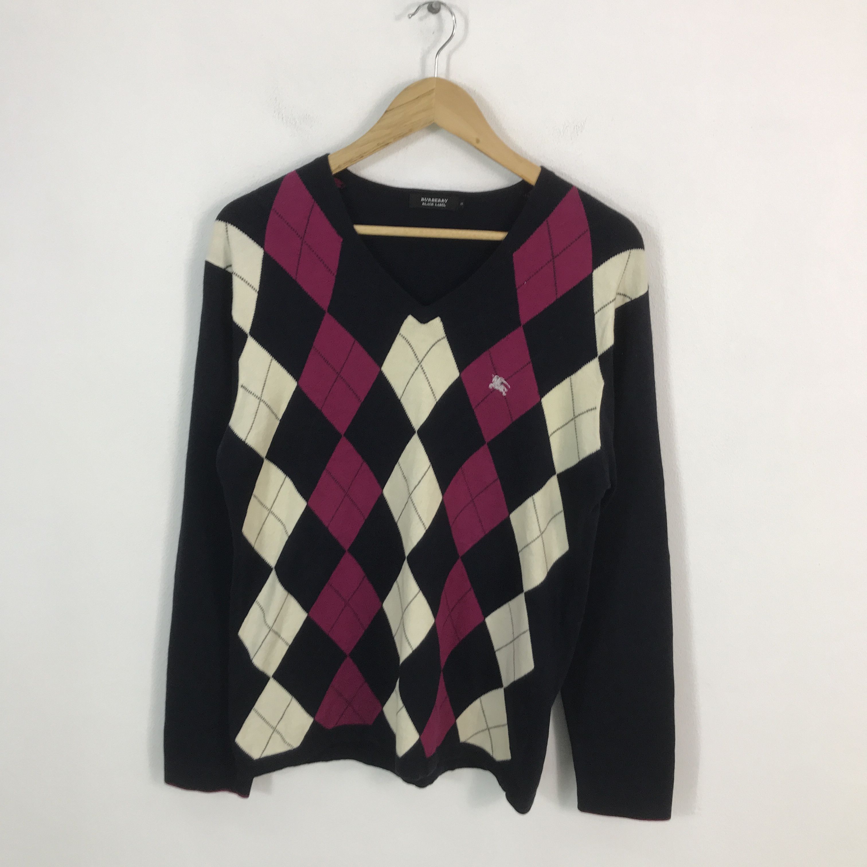 Burberry Burberry Black label v coller knitwear jacket Size US M / EU 48-50 / 2 - 1 Thumbnail