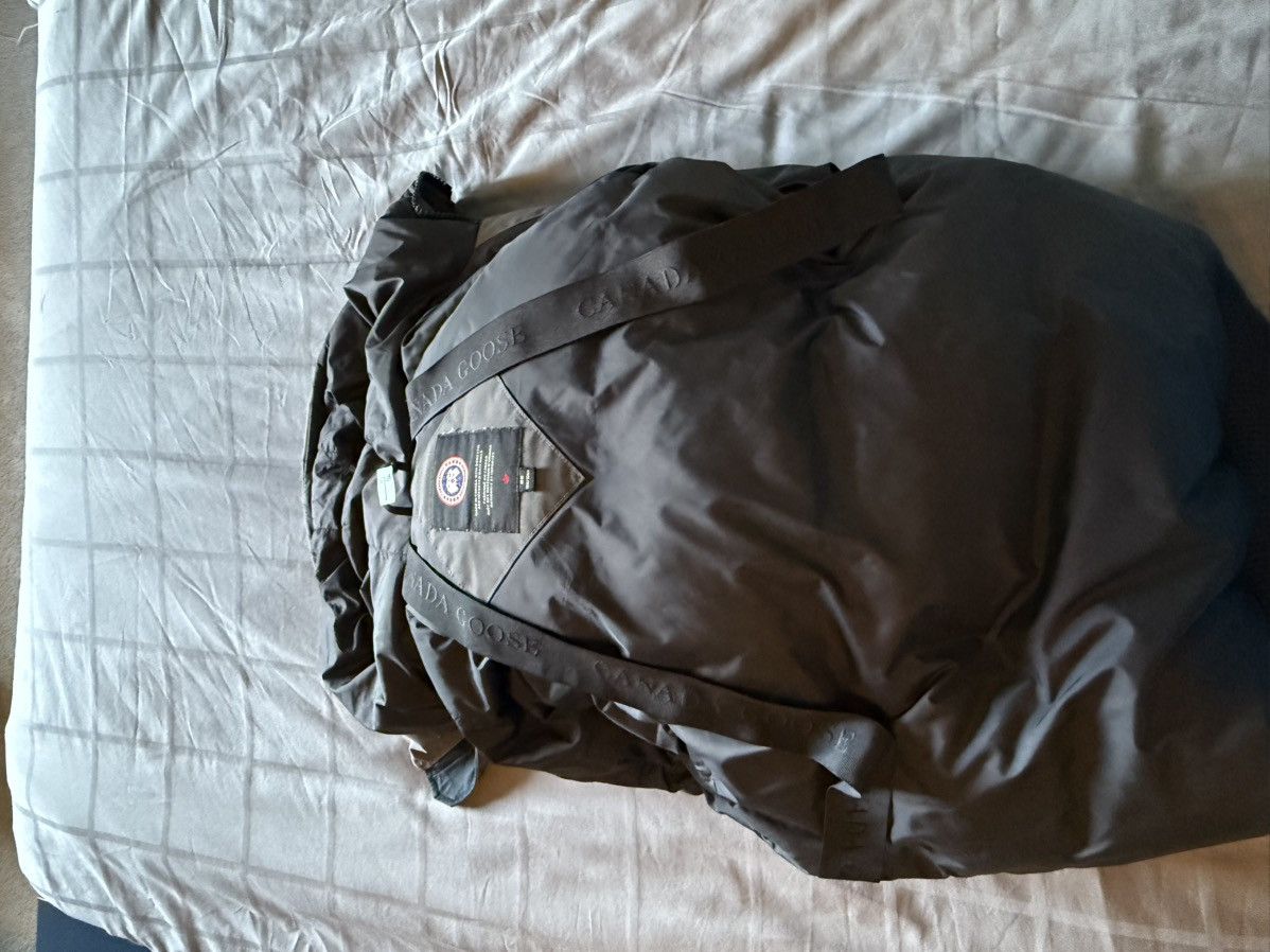 Canada Goose Canada Goose Chilliwack Bomber Grey Size US M / EU 48-50 / 2 - 13 Thumbnail