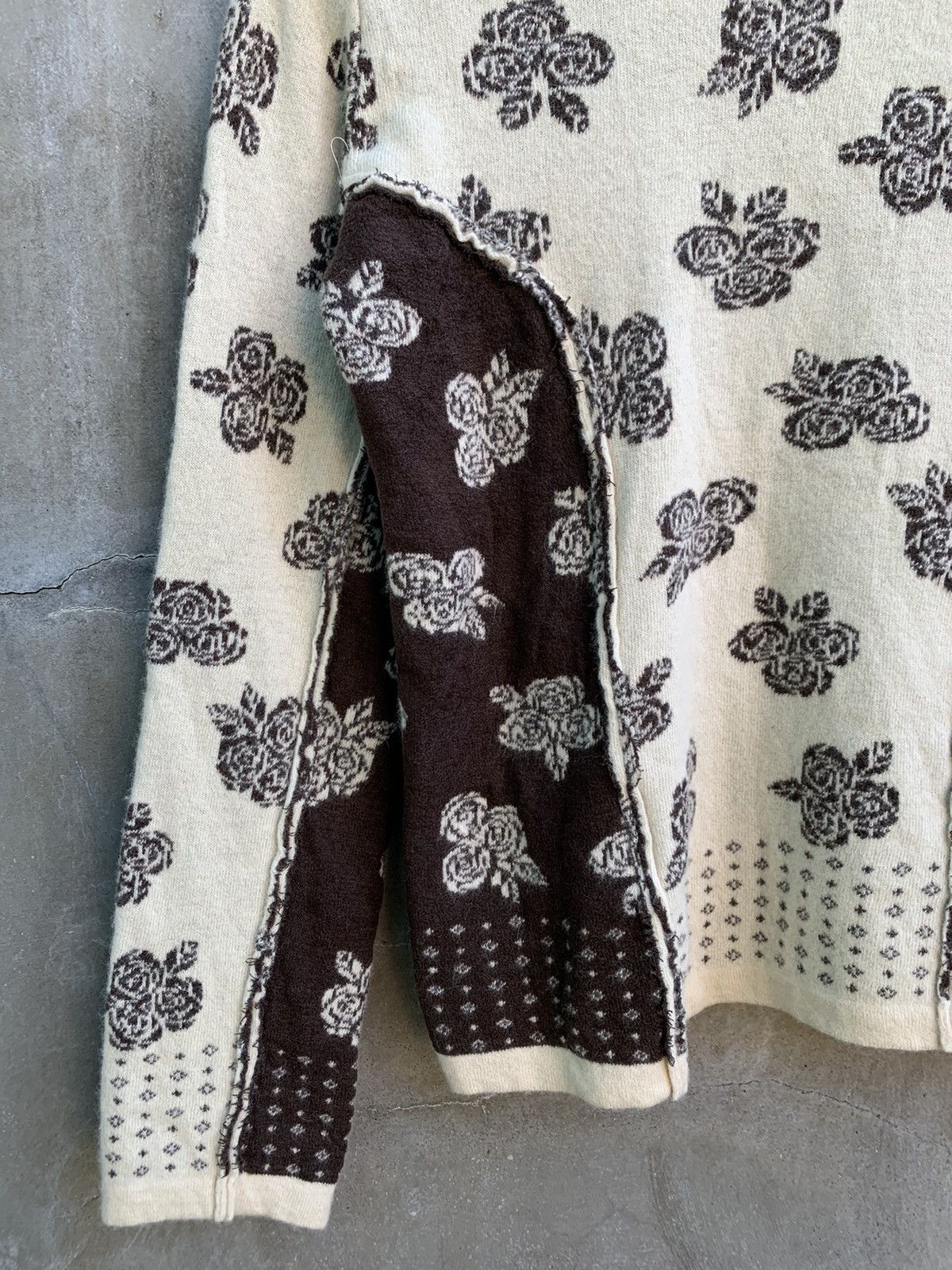 Comme des Garcons “Roses” Wool Sweater Size S / US 4 / IT 40 - 6 Thumbnail