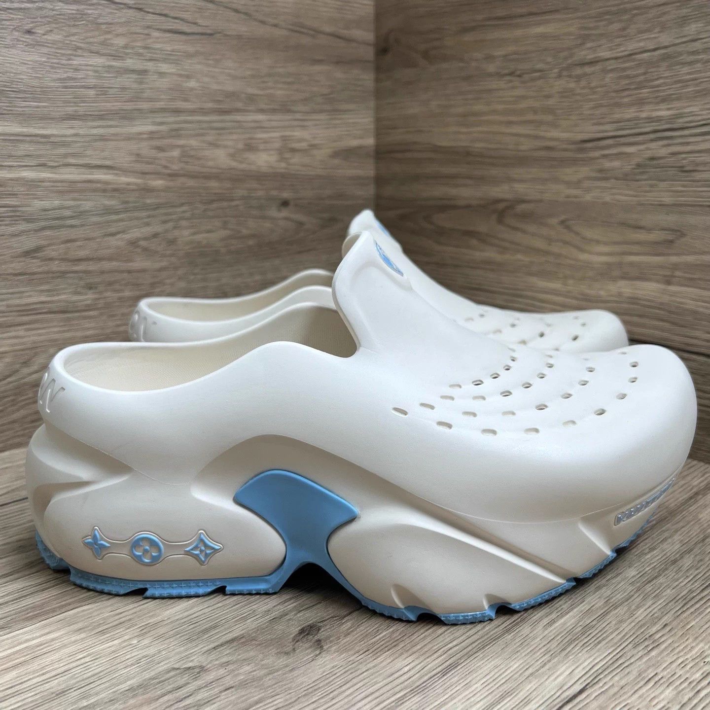Louis Vuitton LV Shark white/blue thick sole slipper 42 98 New Size US 9 / EU 42 - 3 Thumbnail