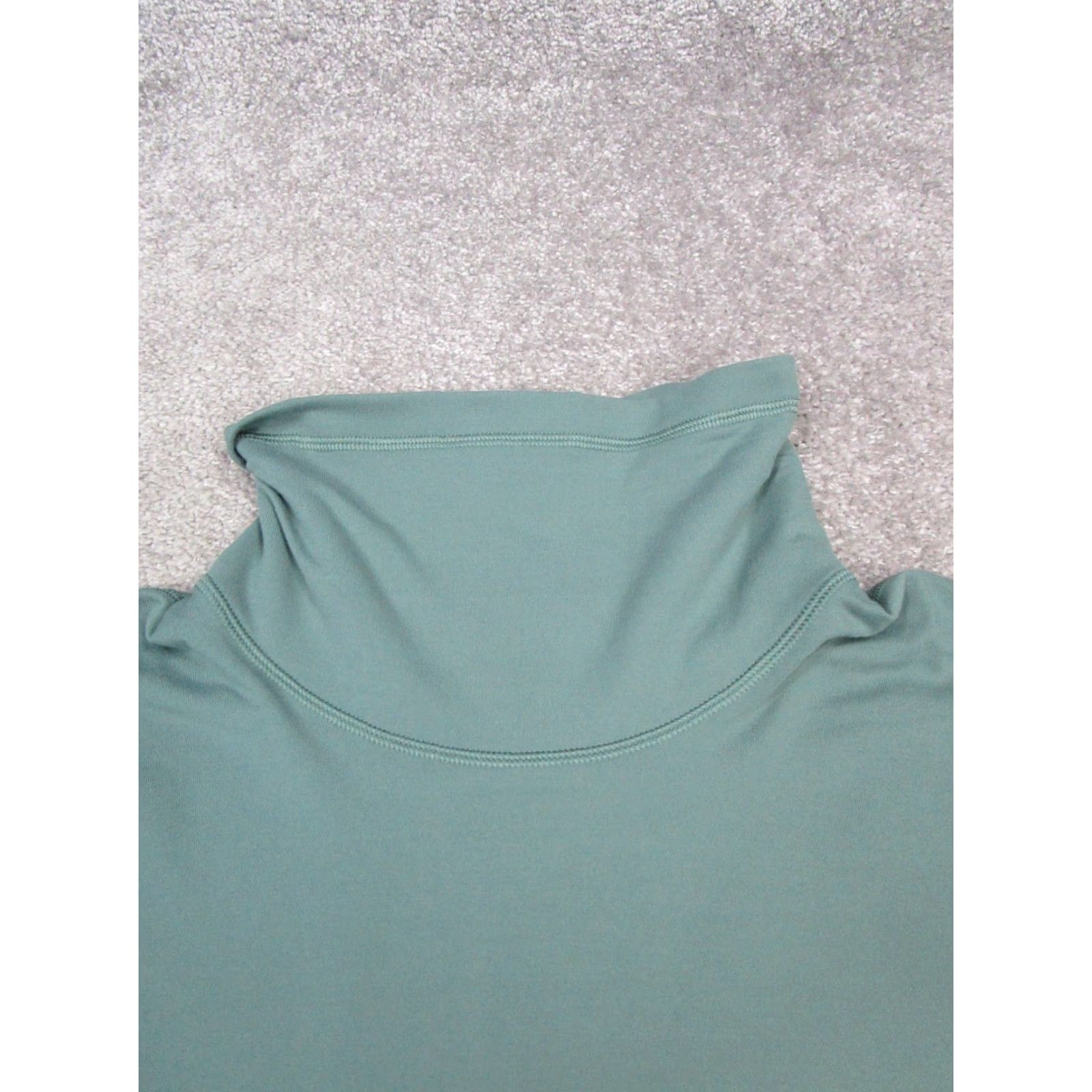 Lululemon Lululemon Sweater Womens 6 Green Yoga Pullover Shirt Pullover Mock Neck Activewear Size M / US 6-8 / IT 42-44 - 2 Thumbnail