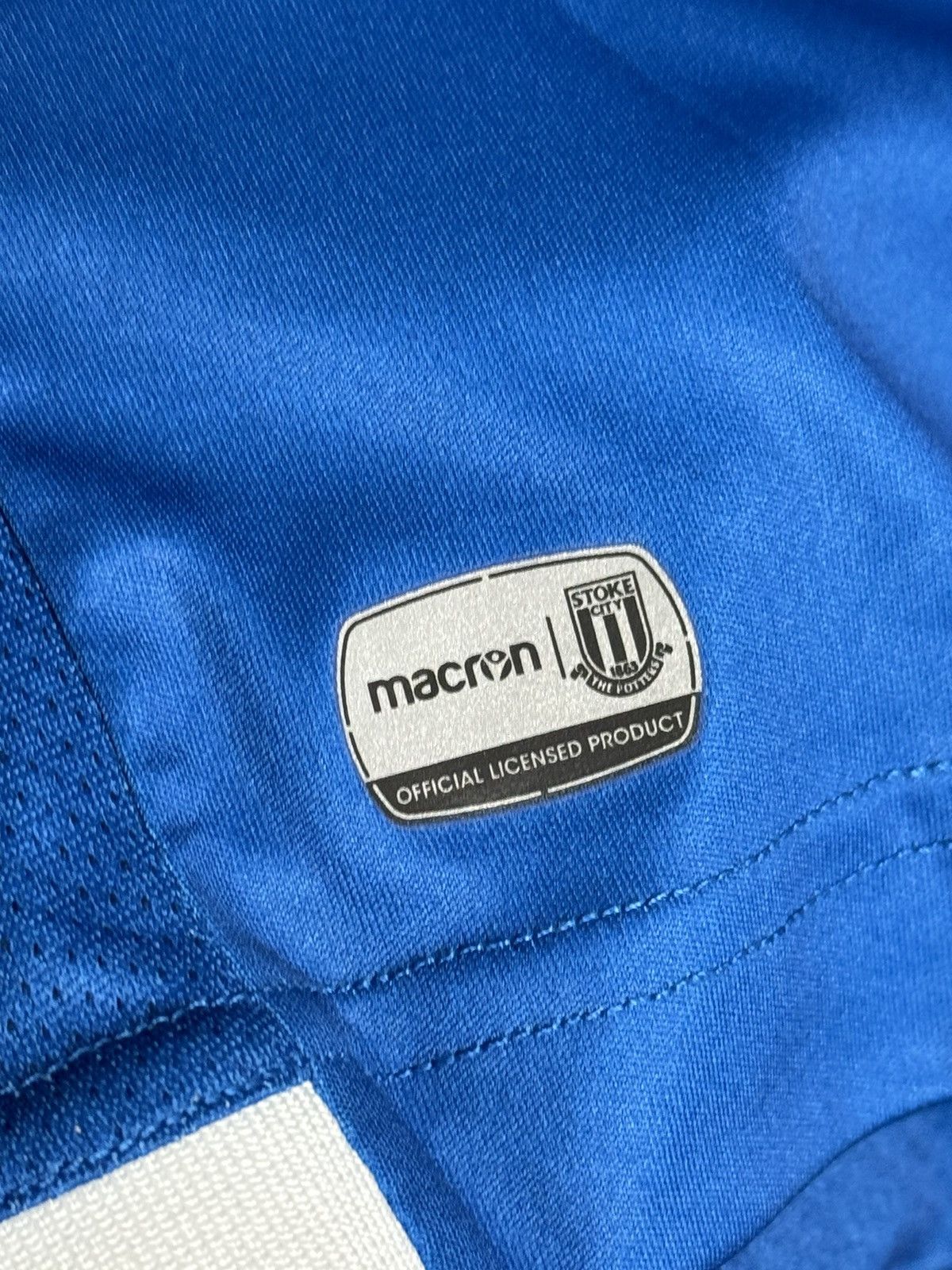 Macron Stoke City 17/18 Away Football Jersey Size US XL / EU 56 / 4 - 5 Thumbnail