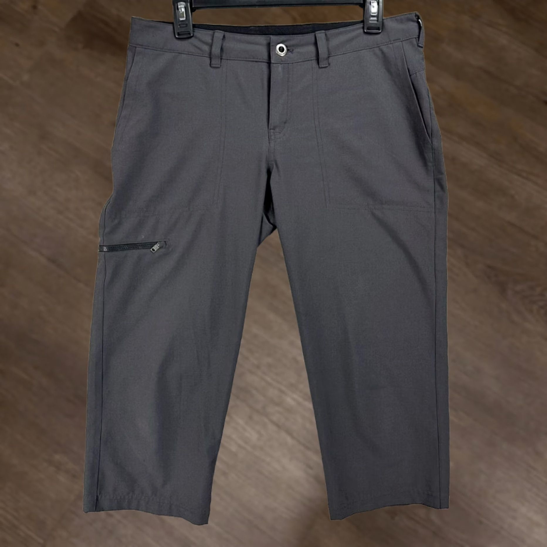Patagonia Patagonia Womens Capris Pants 6 Gray Stretch Pockets Casual Flat Front Ladies Size 28" / US 6 / IT 42 - 1 Thumbnail