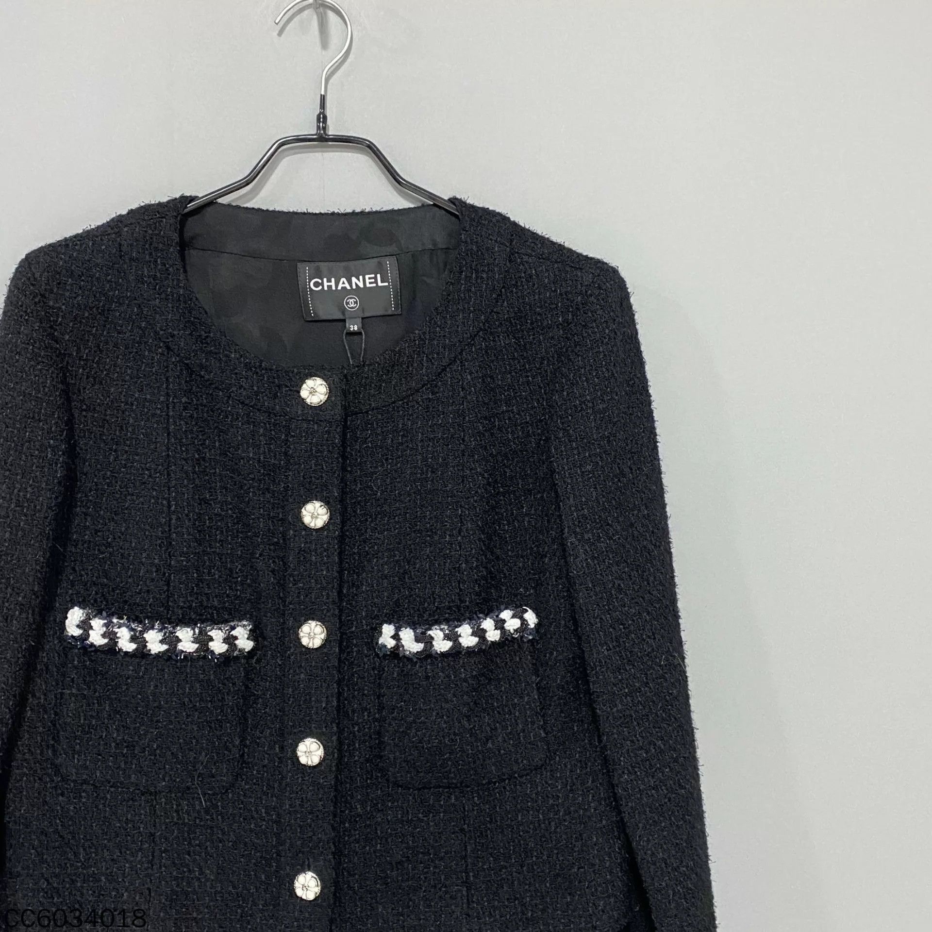 Chanel 24p Chanel women's black tweed 'Coco' jacket Size S / US 4 / IT 40 - 2 Thumbnail