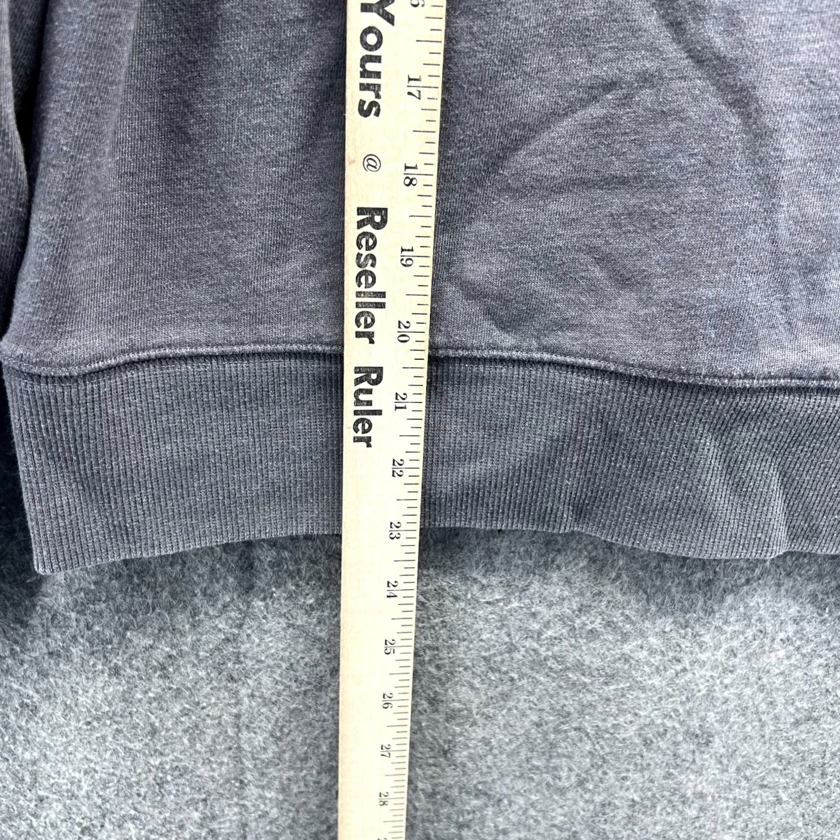 Under Armour VINTAGE Under Armour Sweatshirt Womens Small Gray ColdGear Pocket Logo Pullover Fleece Size S / US 4 / IT 40 - 4 Thumbnail