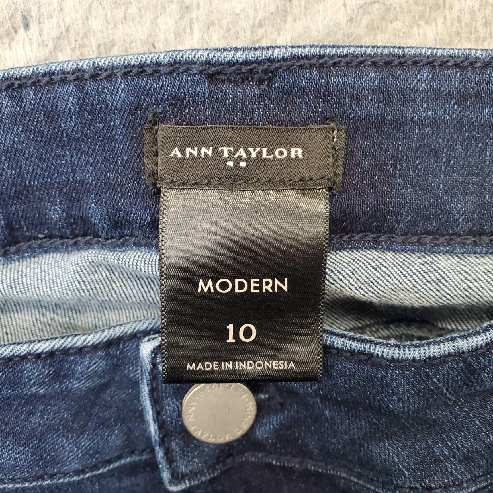 Ann Taylor Ann Taylor Womens Jeans Main Straight Denim Blue 10 Stretch 5-Pocket Denim Vintage No Women Size 10 Blue Denim Stretch Streetwear Size 32" / US 10 / IT 46 - 7 Thumbnail