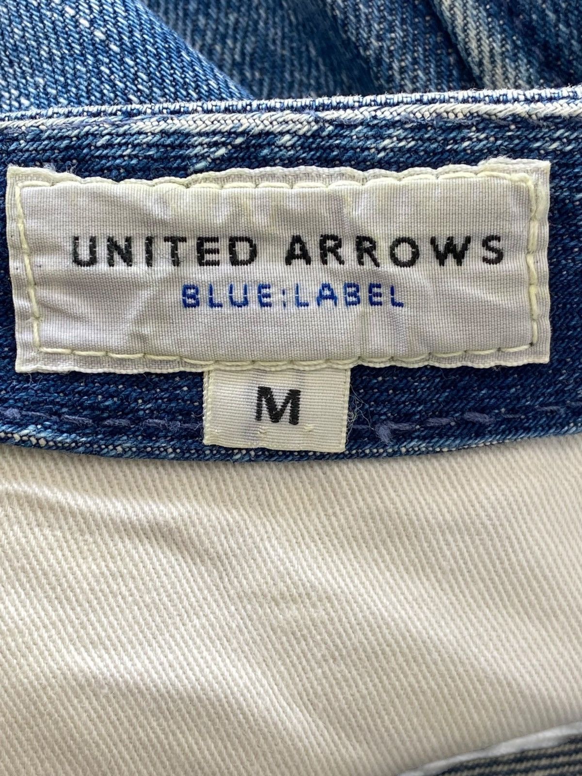 United Arrows United Arrow Faded Blue Wash Straight Leg Style Jeans Size US 31 - 11 Thumbnail