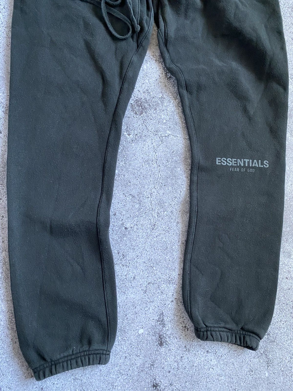 Designer × Fear of God × Vintage Vintage Essentials Fear of God Reflective Logo Pants Size S Size US 30 / EU 46 - 14 Thumbnail