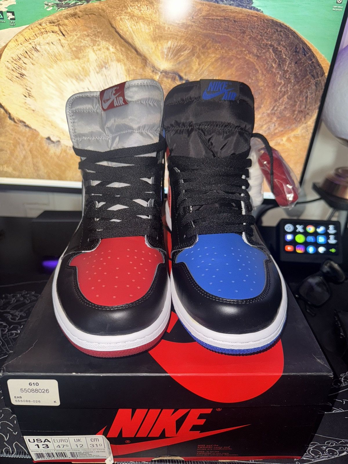 Jordan Brand Jordan 1 Top 3 Size US 13 / EU 46 - 2 Thumbnail