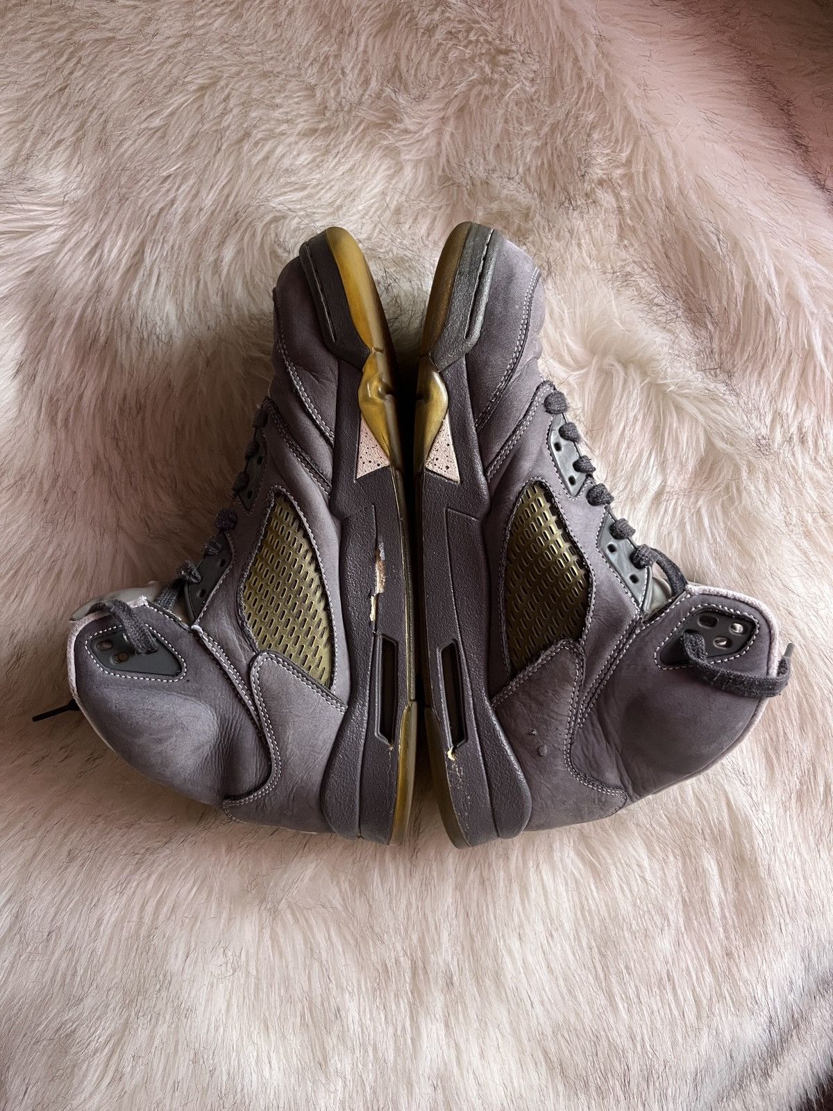 Jordan Brand Wolf Grey 5 (2011) Size US 11 / EU 44 - 2 Thumbnail