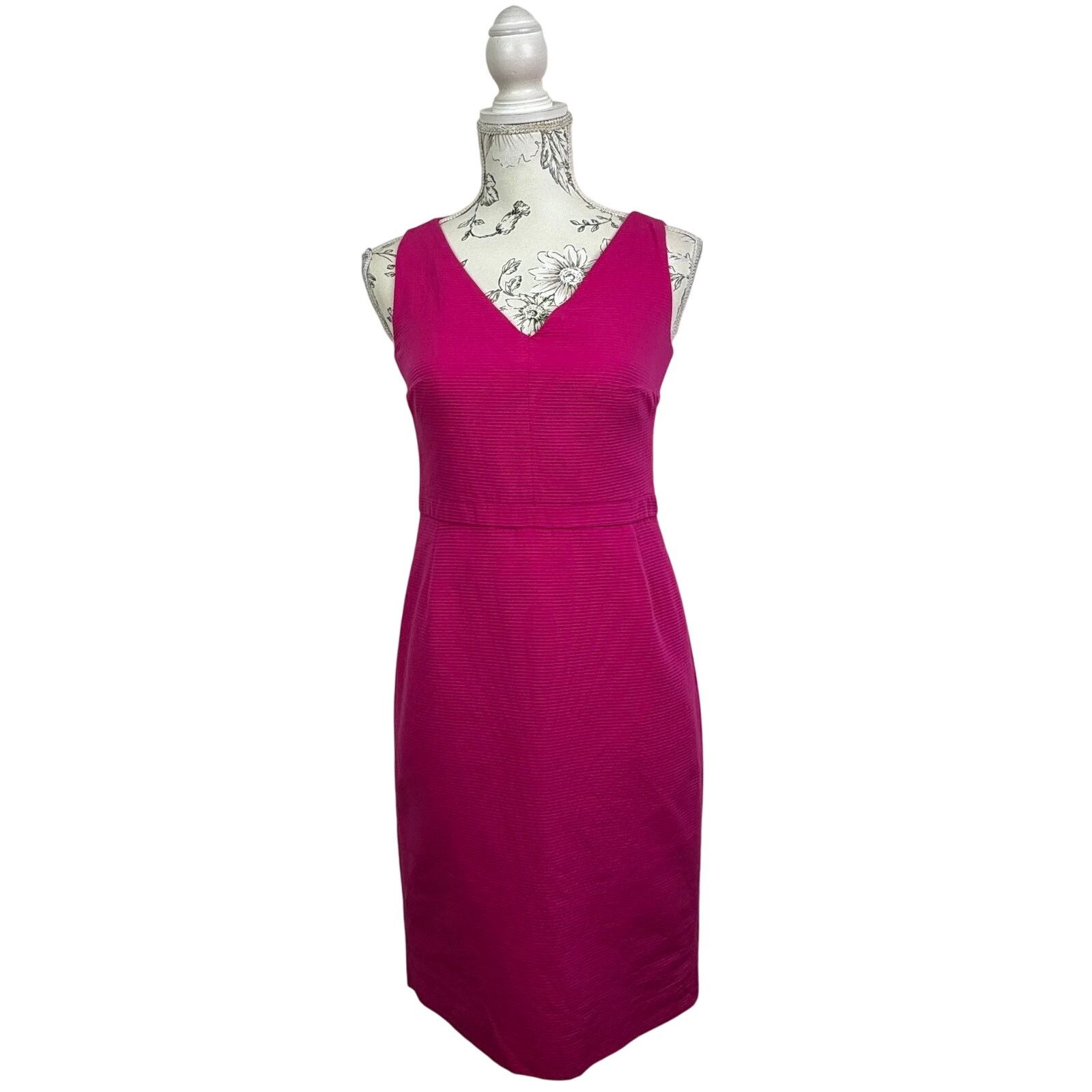 MaxMara Made In Italy Textured Sleeveless Pink Sheath Dress