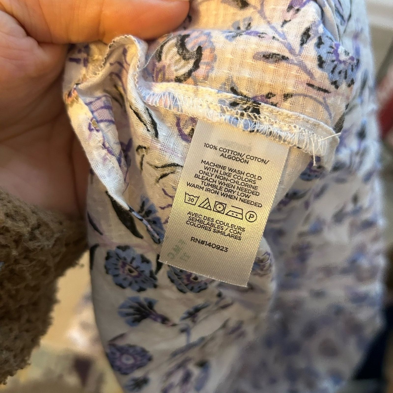 Loft NWT Loft Floral Ruffle Yoke Tie Neck Top Size S / US 4 / IT 40 - 4 Thumbnail