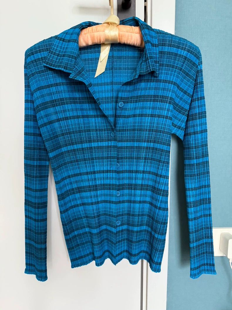 Issey Miyake Issey Miyake size:3 Ocean blue checkered shirt Size XS / US 0-2 / IT 36-38 - 1 Thumbnail