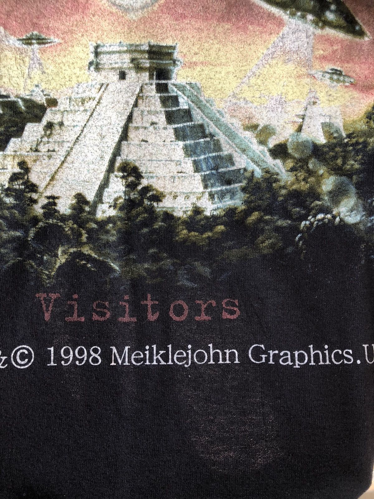 Vintage Vintage 90s Visitors The Alien Tee Size US L / EU 52-54 / 3 - 4 Thumbnail