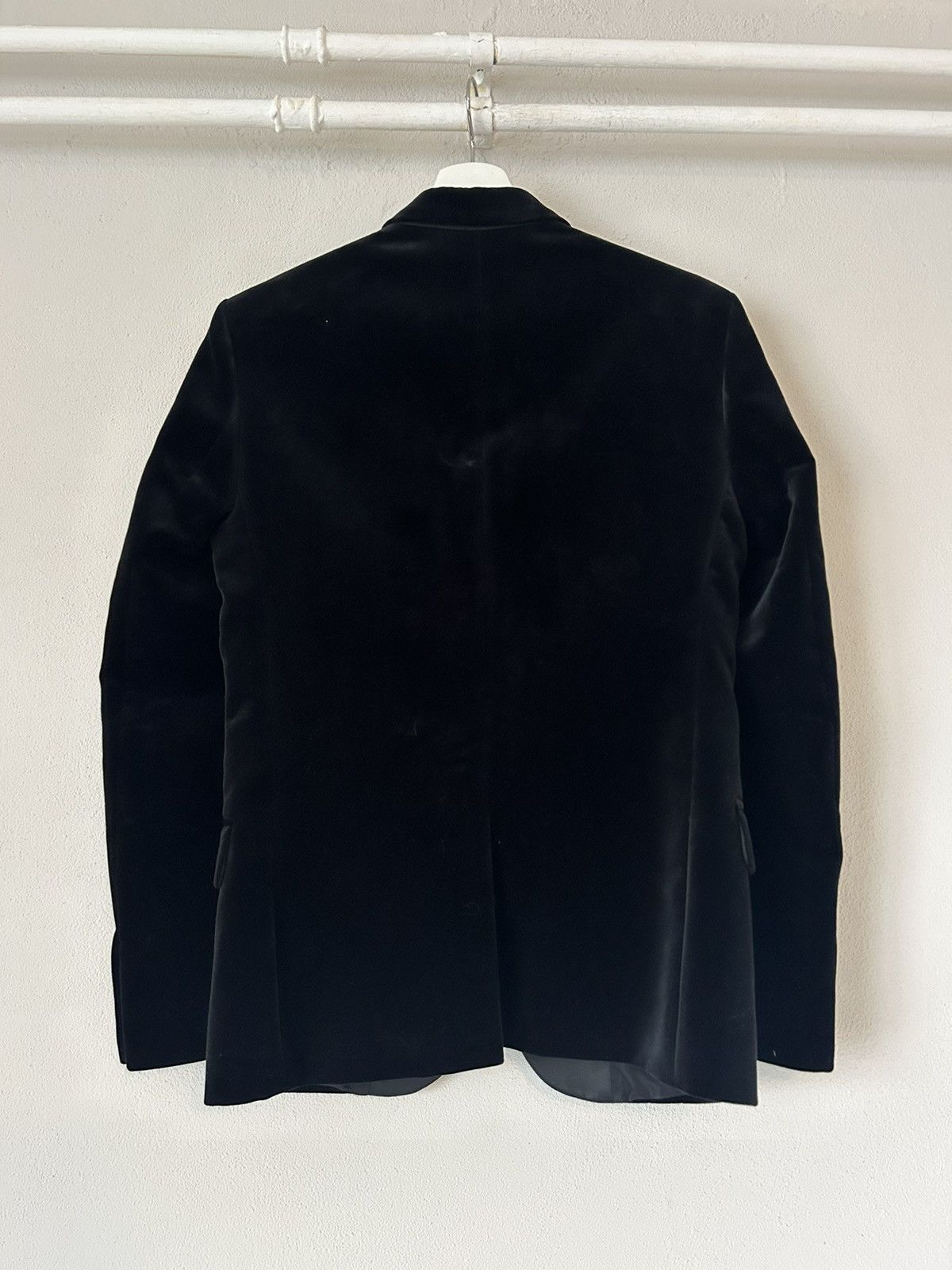 Balmain Balmain x H&M Velvet Blazer with Satin Lapel, Size 46 Size US S / EU 44-46 / 1 - 10 Thumbnail