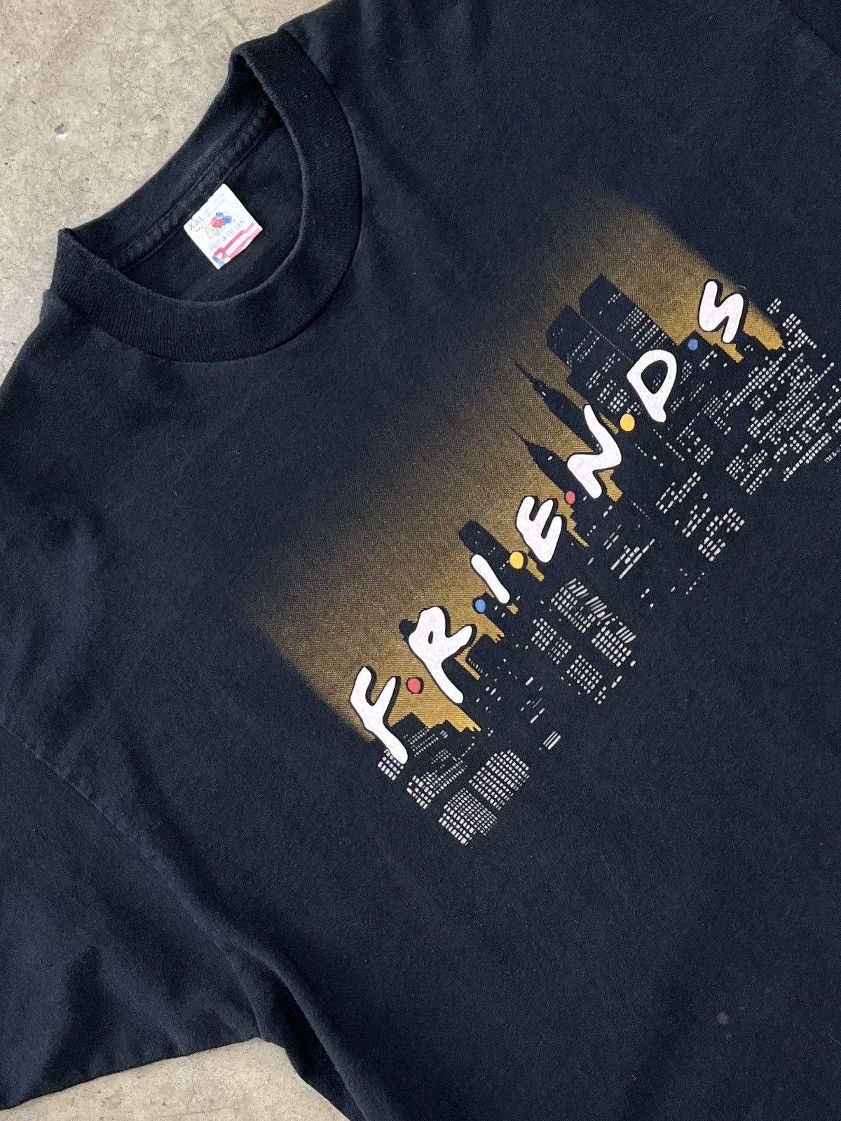 Vintage Vintage 1995 Friends TV City Promo Tee Single Stitch XXL Size US XXL / EU 58 / 5 - 1 Thumbnail