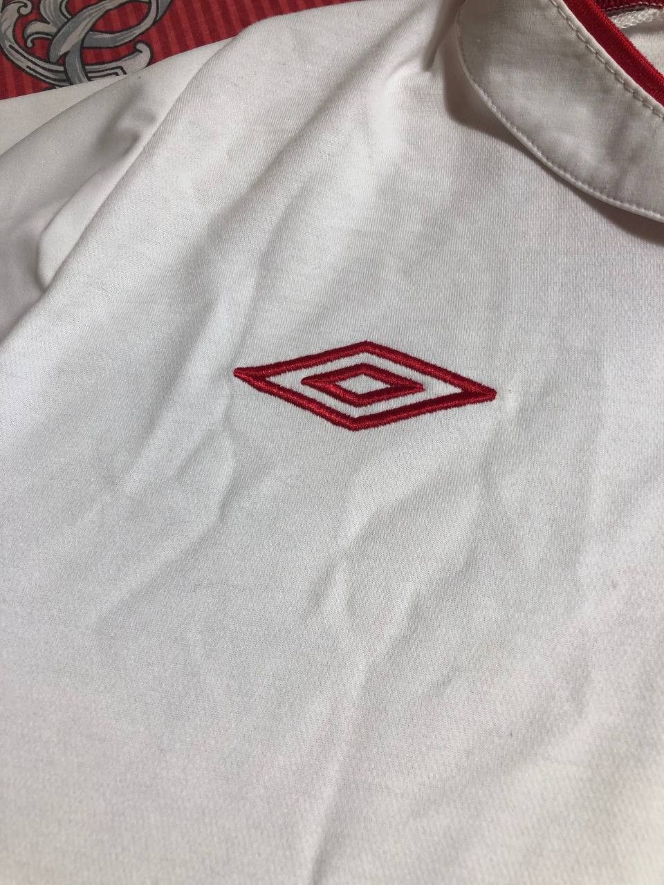 Umbro × Vintage Vintage England Umbro soccer jersey Size US M / EU 48-50 / 2 - 14 Thumbnail