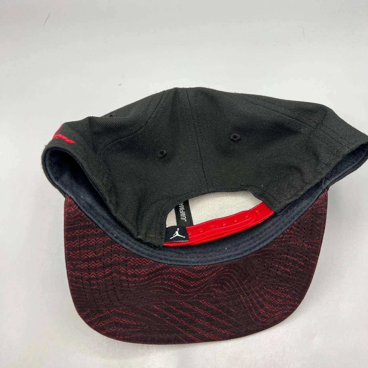 Jordan Brand Air Jordan Hat Men Flu Game Embroidered Snap Back Cap Size ONE SIZE - 5 Thumbnail