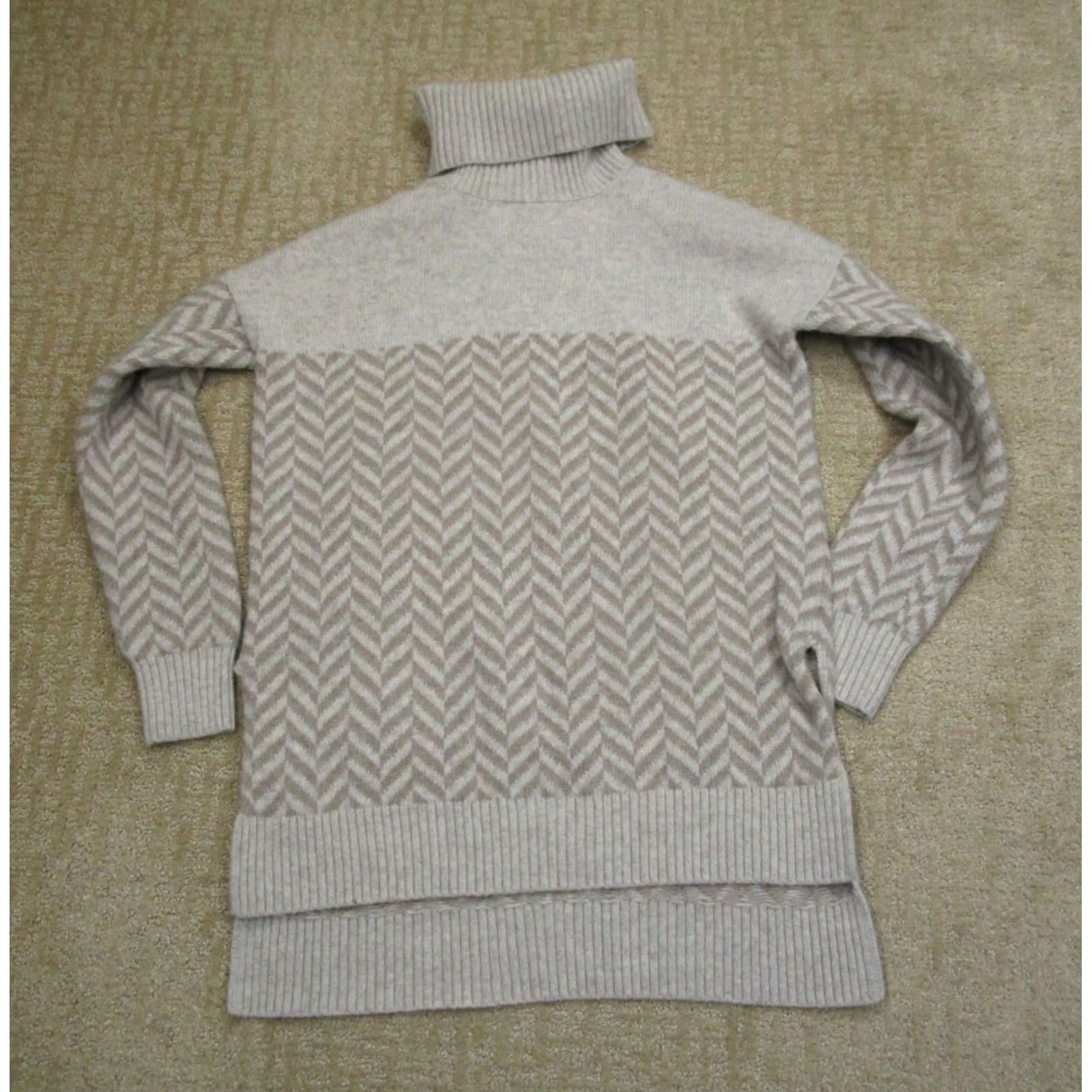 Athleta Athleta Sweater Women M Gray Turtleneck Chevron Pattern Cashmere Wool Pullover Knit All Seasons Casual Geometric Logo Size M / US 6-8 / IT 42-44 - 4 Thumbnail