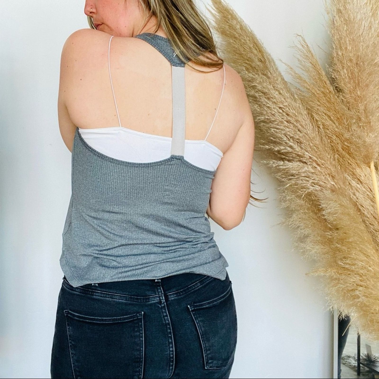 Old Navy OLD NAVY ACTIVE Grey White Open Back Athletic Tank Top Shirt Size S / US 4 / IT 40 - 2 Thumbnail