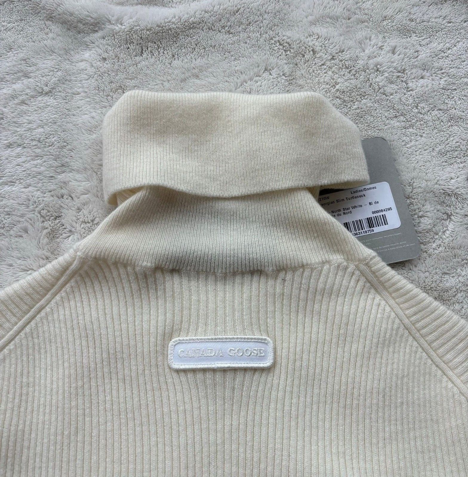Canada Goose Canada Goose Georgian Slim Northstar White Slim Turtleneck Size M / US 6-8 / IT 42-44 - 2 Thumbnail