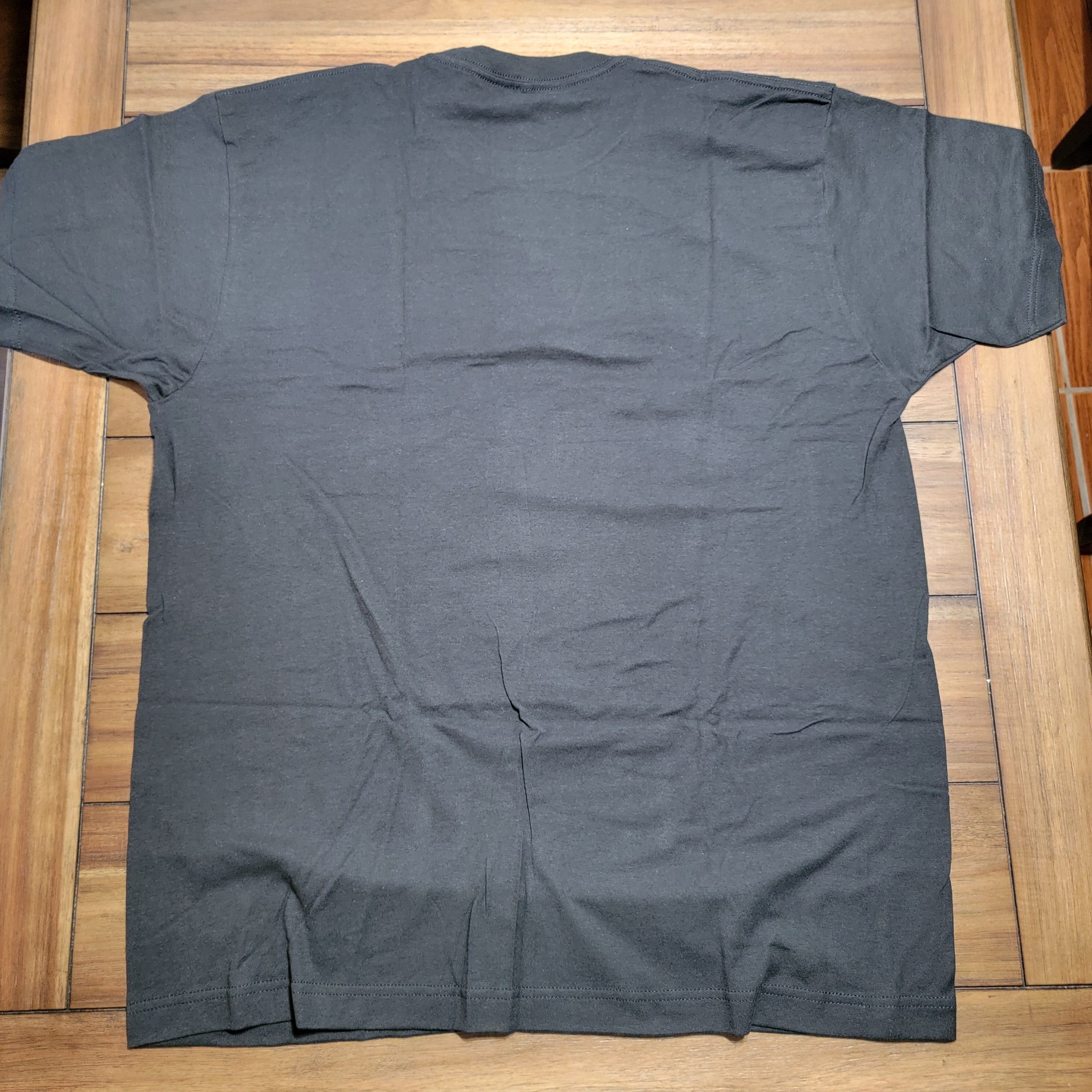 Other Buc-ee's Graphic SS Tee B&W "The Beaver" - Size XL NWT Size US XL / EU 56 / 4 - 3 Thumbnail