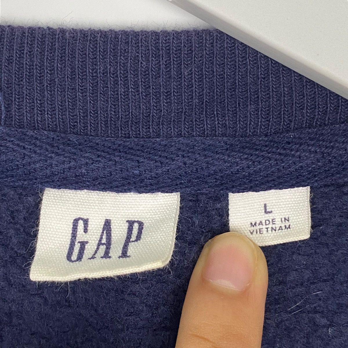 Other Vintage GAP Big Logo Printed Black Pullover Jumper Size L Size US L / EU 52-54 / 3 - 5 Thumbnail