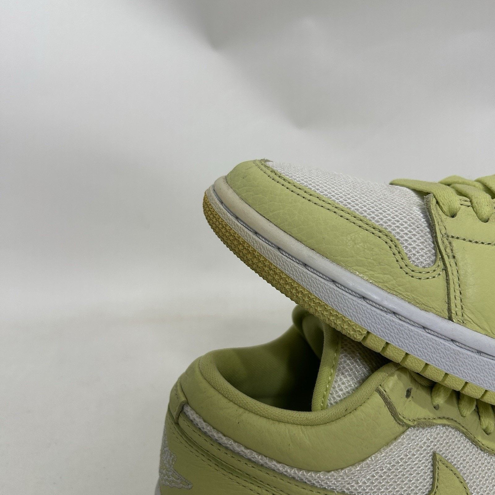 Jordan Brand Nike Air Jordan 1 Low SE WMNS “Limelight/White Light Green” Size US 6 / IT 36 - 8 Thumbnail
