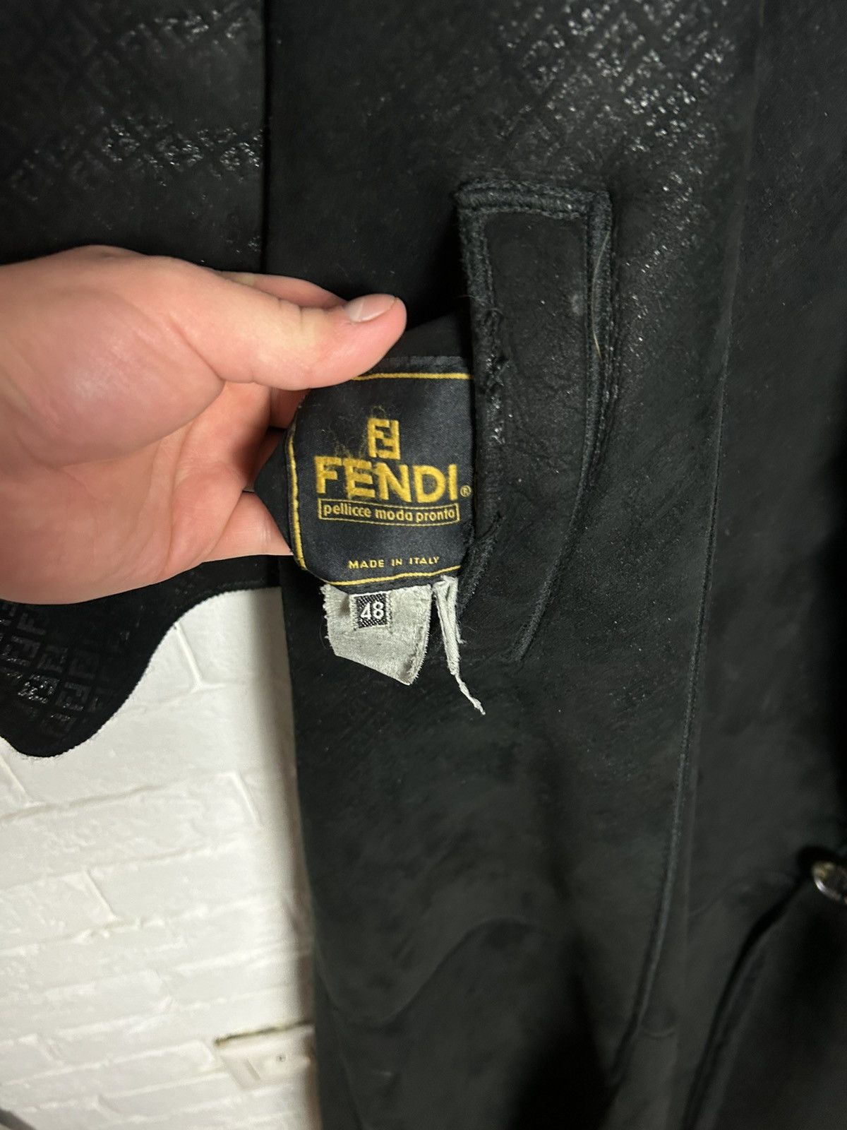 Fendi × Vintage Fendi Full Monogram Vintage Sherpa Fur Coat Shearling Jacket Size US M / EU 48-50 / 2 - 2 Thumbnail