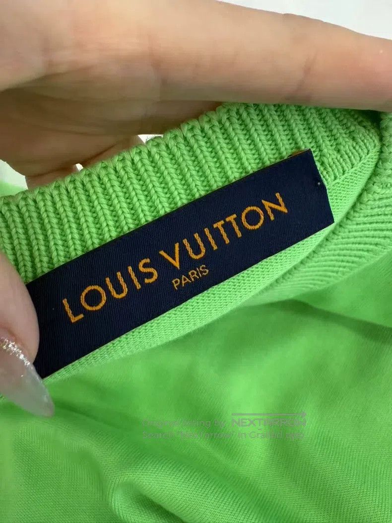 Louis Vuitton Louis Vuitton Green pin embroidered logo knit half-sleeve Size US XL / EU 56 / 4 - 7 Thumbnail