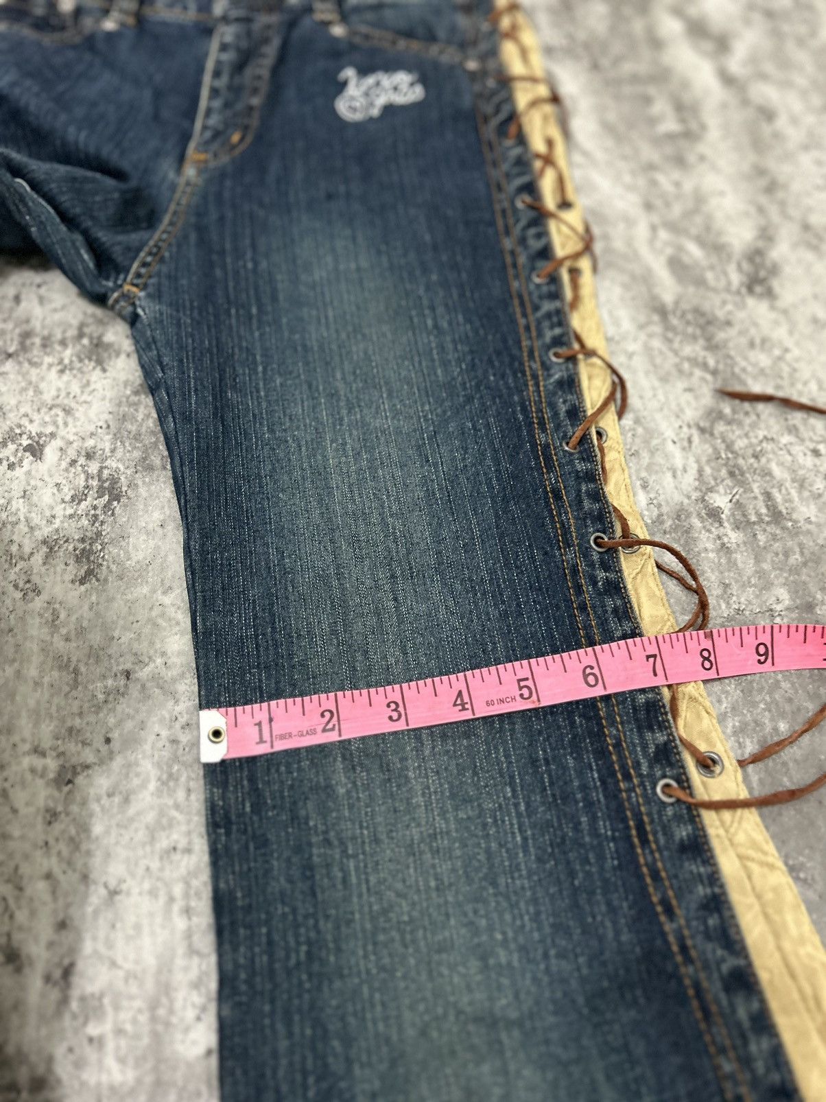 If Six Was Nine × Le Grande Bleu (L.G.B.) × Tornado Mart Xoxo Love Girls Side Straps Flare Cropped Jeans Size 27" / US 4 / IT 40 - 17 Thumbnail
