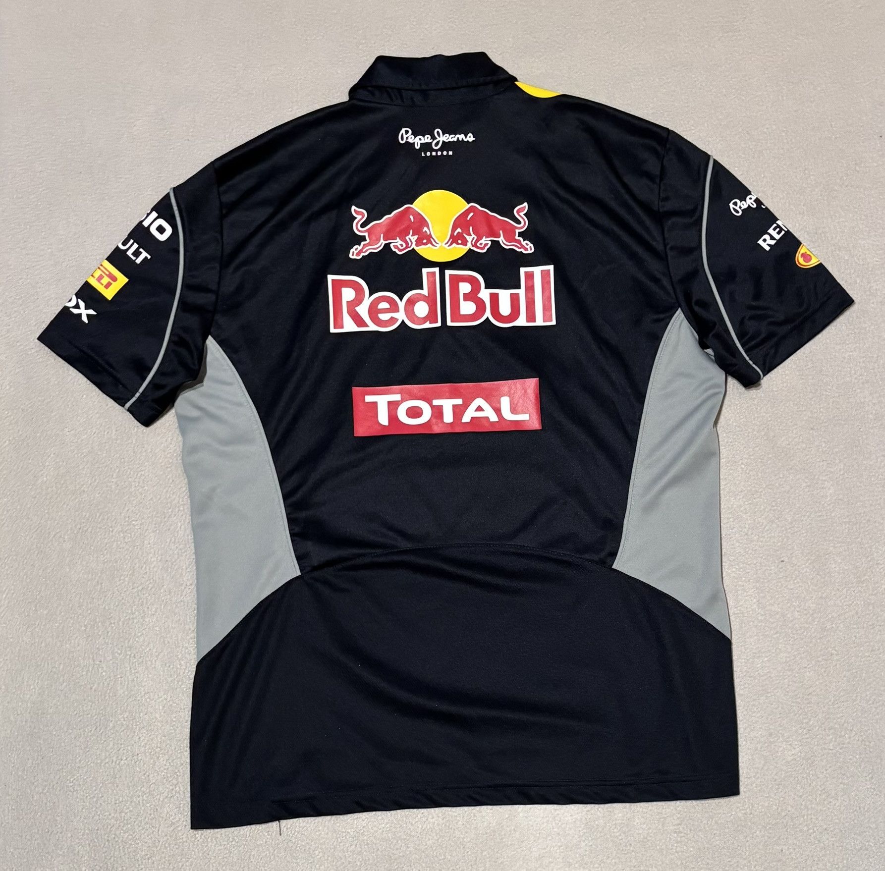 Pepe Jeans Infiniti Red Bull Racing x Pepe Jeans 2014 Polo Shirt Size US XL / EU 56 / 4 - 11 Thumbnail