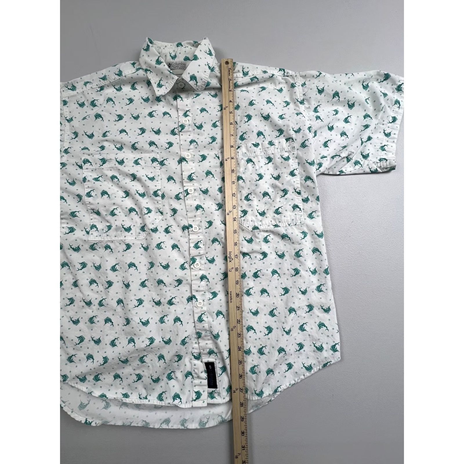 Vintage Columbia Shirt Mens L White Fish Print Short Sleeve Button Up Outdoor Fishing Size US L / EU 52-54 / 3 - 6 Thumbnail