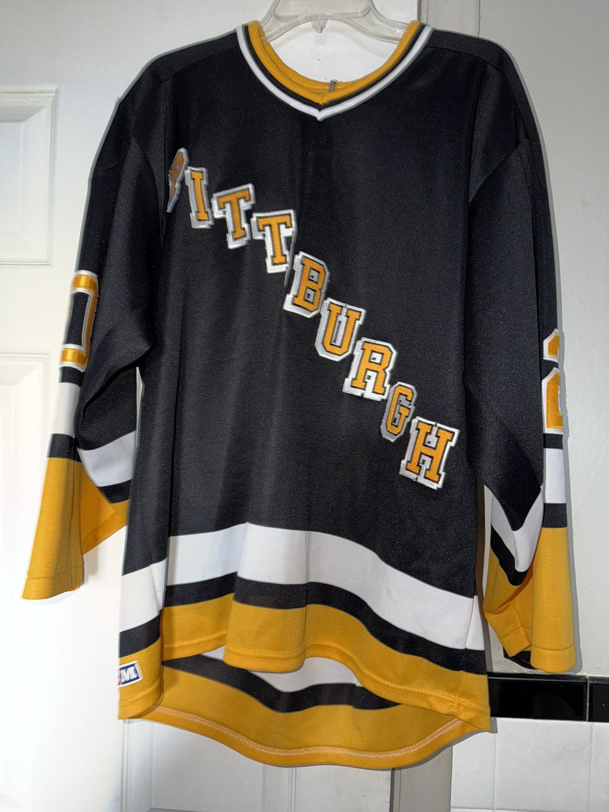 Ccm CCM NHL Hockey Pittsburgh Penguins Luc Robitaille Jersey Men Size US L / EU 52-54 / 3 - 1 Thumbnail