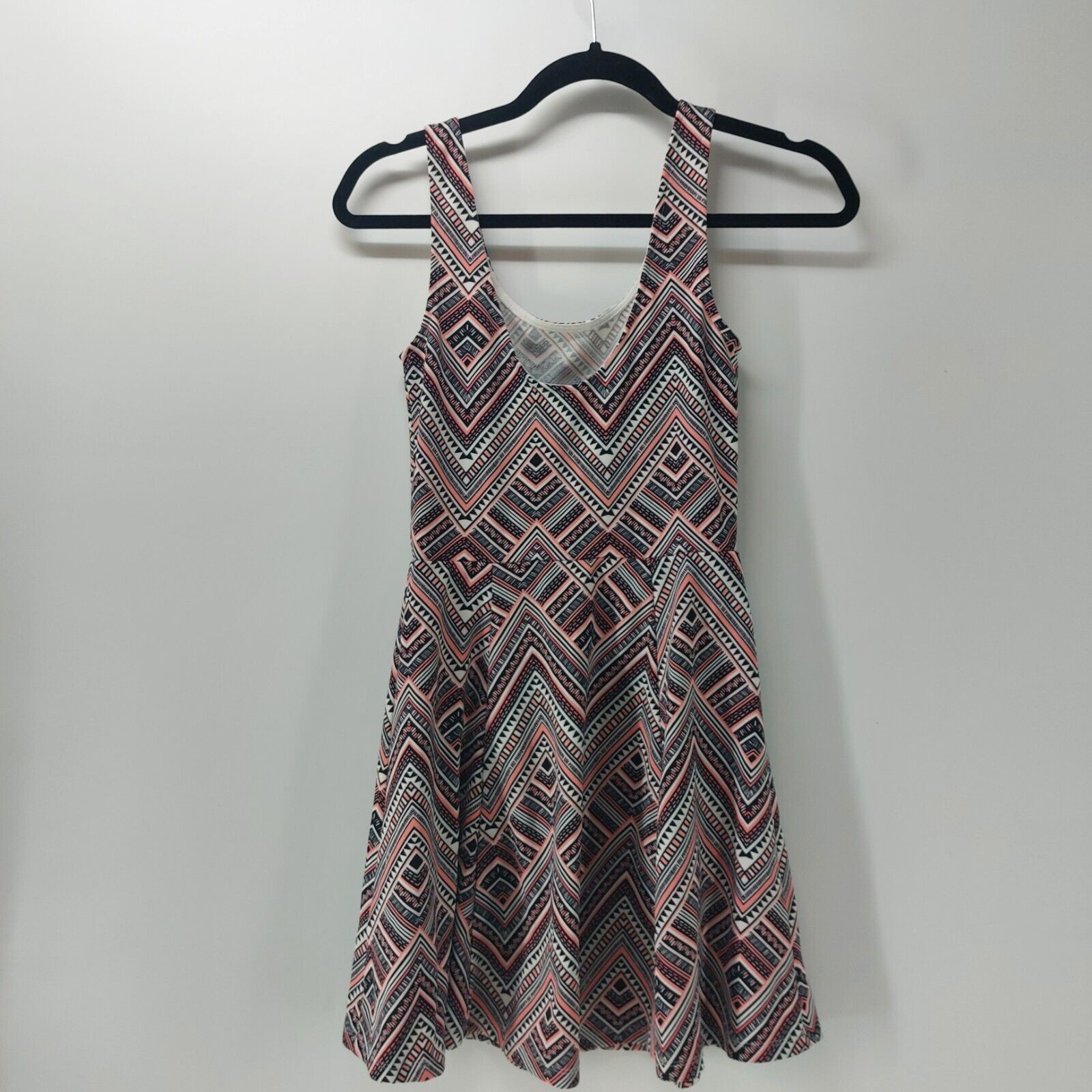 Divided Divided Women's Zig Zag Black Whtie Coral Sleeveless Dress 6 Size M / US 6-8 / IT 42-44 - 2 Thumbnail