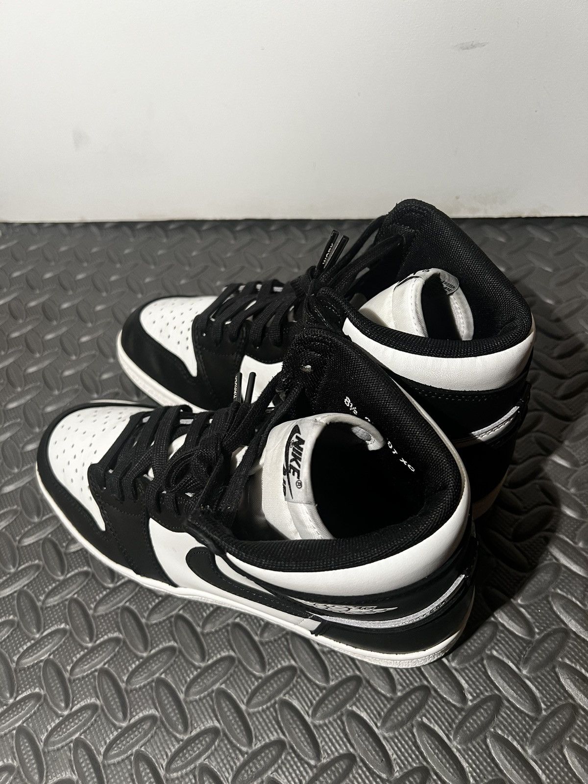 Jordan Brand CLEAN Air Jordan 1 Retro High OG 85’ Size 8.5 Black White Size US 8.5 / EU 41-42 - 6 Thumbnail