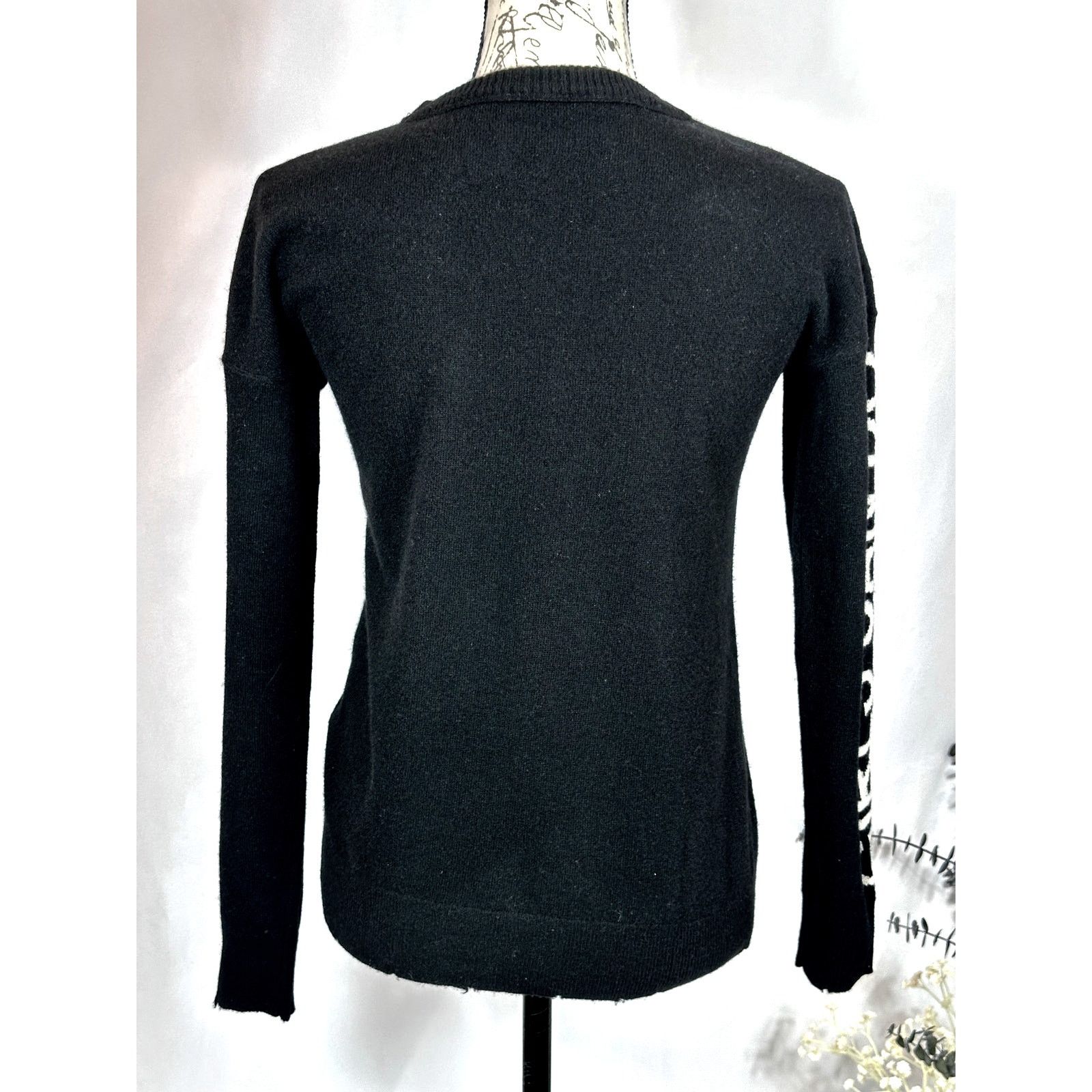 Zadig & Voltaire Zadig & Voltaire Cashmere Gaby Girls Can Do Sweater XS Size XS / US 0-2 / IT 36-38 - 14 Thumbnail