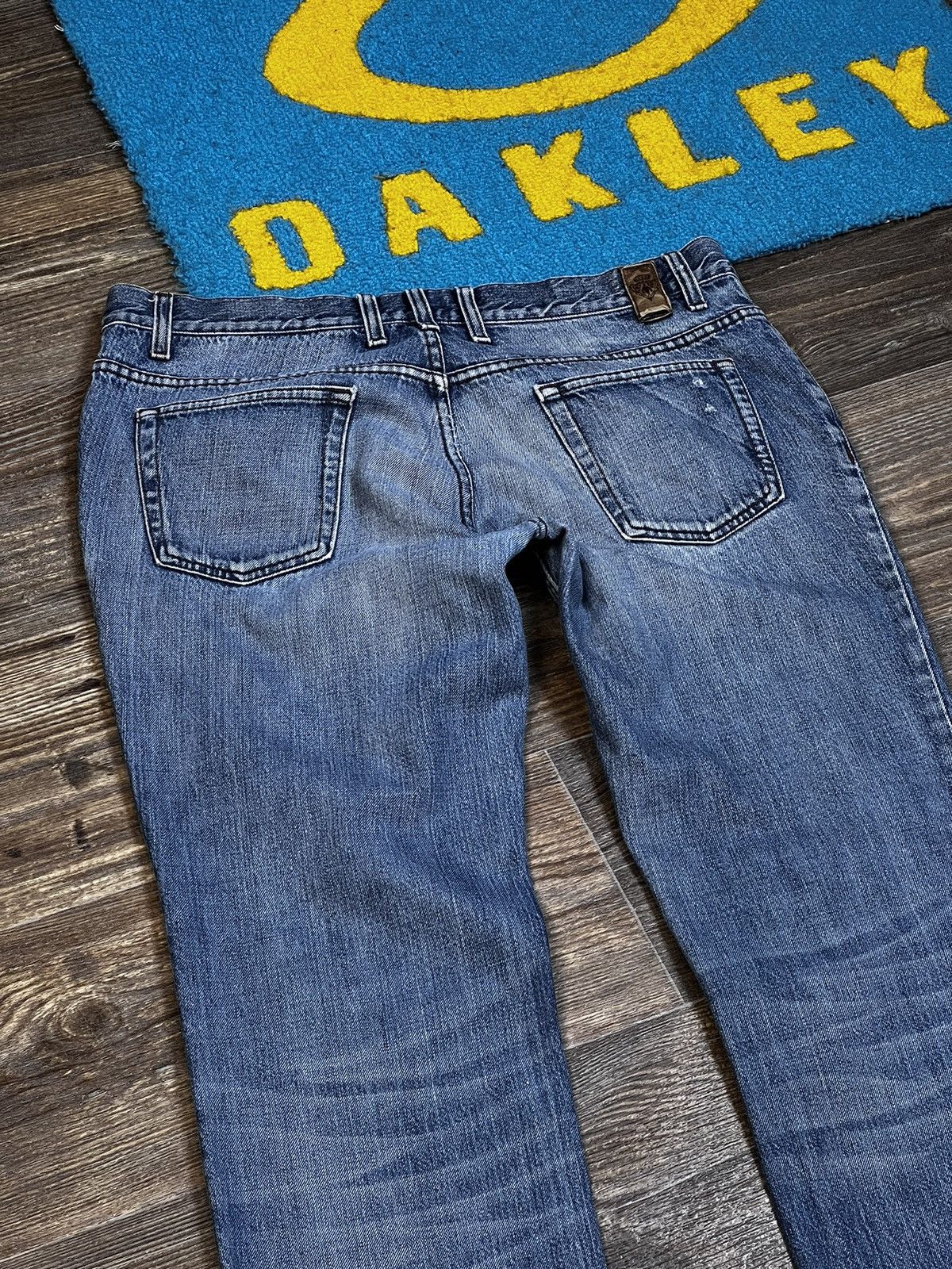 Gucci × Vintage Gucci Vintage Blue Washed Distressed Denim Pant Size US 34 / EU 50 - 9 Thumbnail