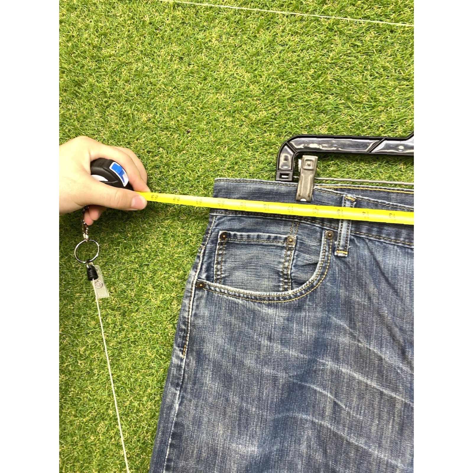 Levi's VINTAGE Levi's 569 Jeans Mens 40x30 Relaxed Straight Dark Wash Blue Denim 5-Pocket Jeans Men Size US 40 / EU 56 - 6 Thumbnail