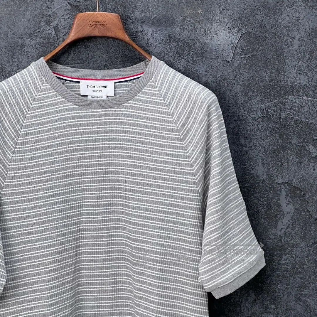 Thom Browne THOM BROWNE Classic Stripe Cotton T-shirt. Size US M / EU 48-50 / 2 - 3 Thumbnail