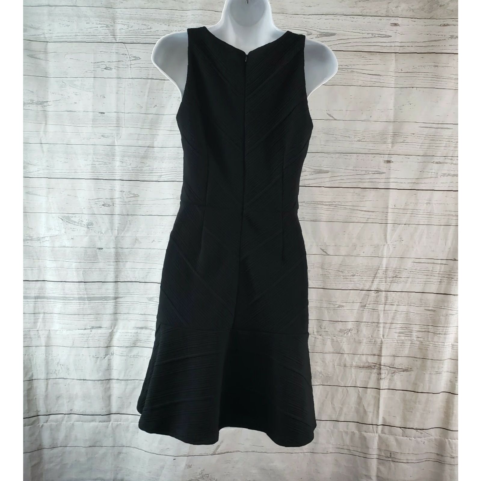 Loft LOFT Ann Taylor Womens Dress SZ 0 Black Sleeveless V-Neck Zip Short Little Black Dress Fit & Flare Womens Size XS / US 0-2 / IT 36-38 - 4 Thumbnail
