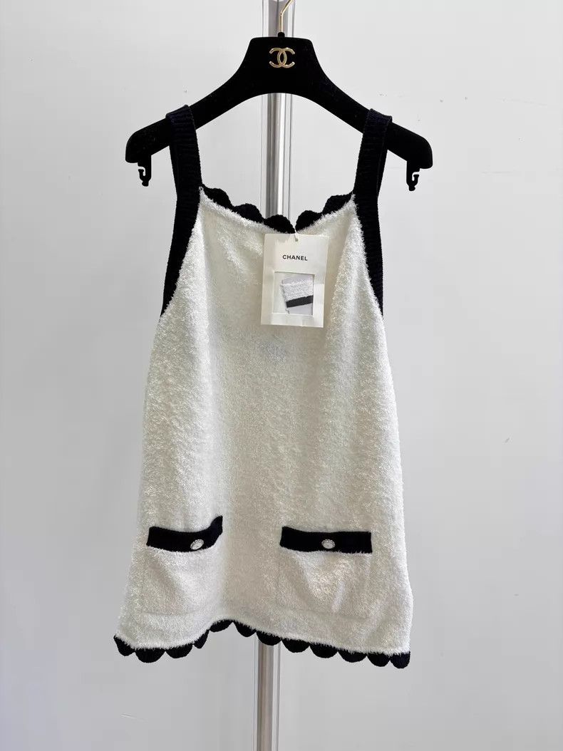 Chanel Chanel Black and white towel vest Size XS / US 0-2 / IT 36-38 - 1 Thumbnail