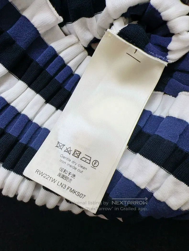 Louis Vuitton Louis Vuitton Blue and white stretch-knit short sleeves Size M / US 6-8 / IT 42-44 - 8 Thumbnail