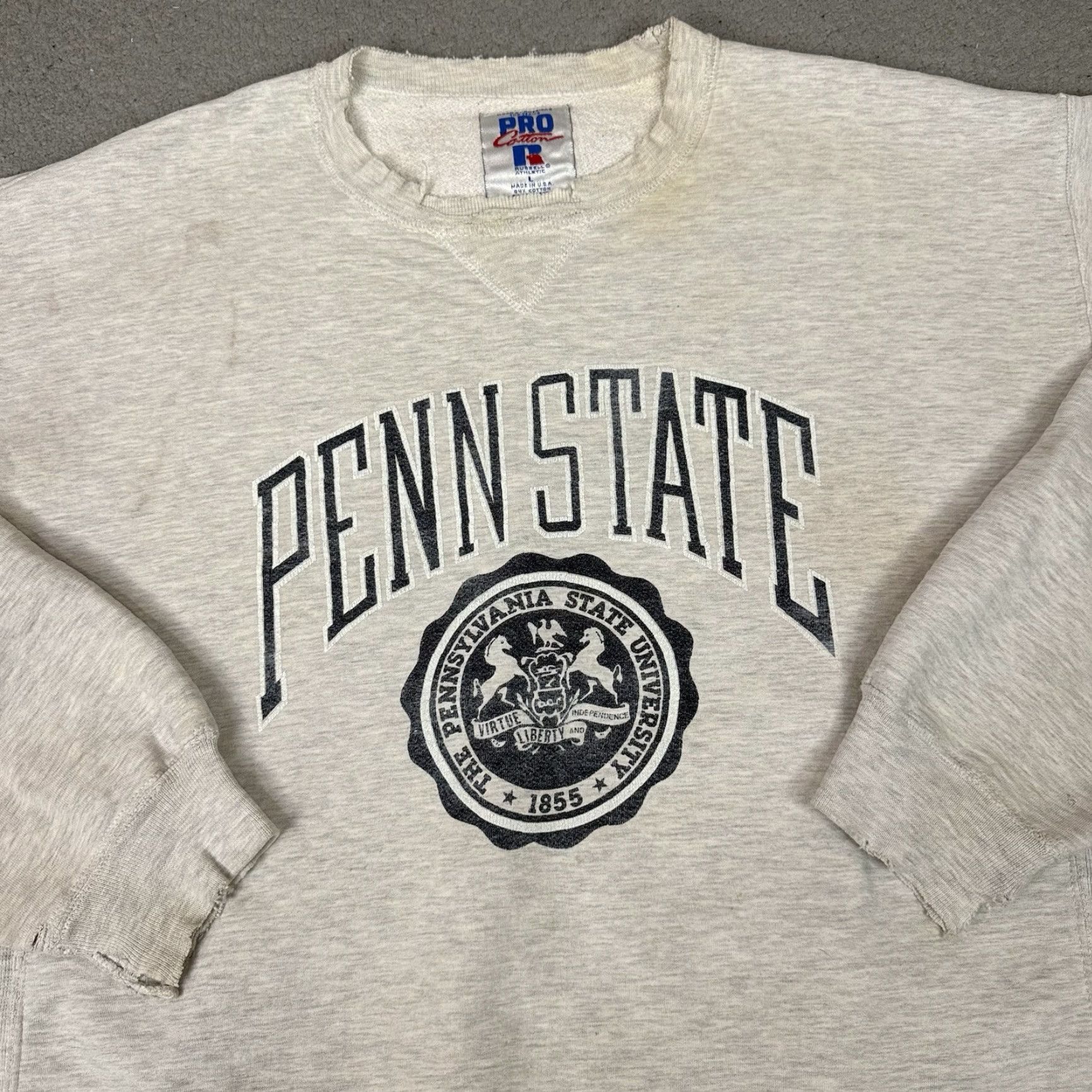 Russell Athletic VINTAGE Russell Athletic Pro Cotton Penn State Sweatshirt Mens Large Gray Nittany Lions Crew Neck Size US L / EU 52-54 / 3 - 2 Thumbnail