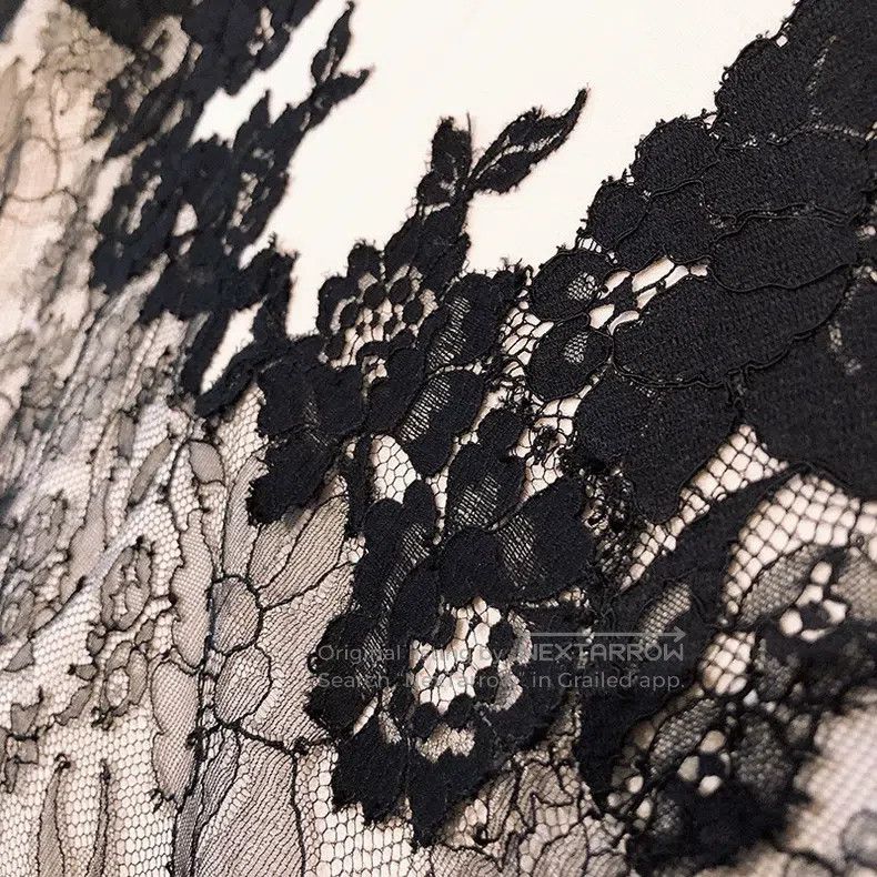 Valentino Valentino Color-blocked lace dress Size M / US 6-8 / IT 42-44 - 6 Thumbnail