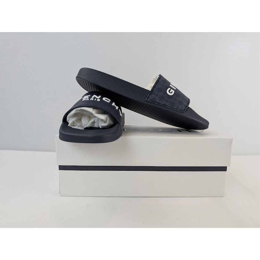Givenchy o1rshd1 Embossed Rubber Logo Printed Slide Sandals Dark Blue Size US 14 / EU 47 - 20 Thumbnail